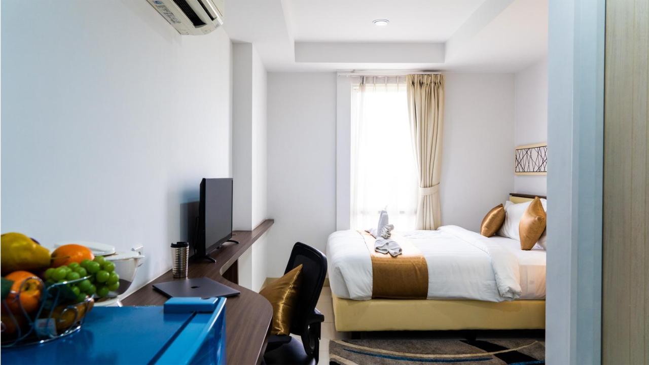 Azalea Suites Cikarang By Jayakarta Group Bekasi Ngoại thất bức ảnh