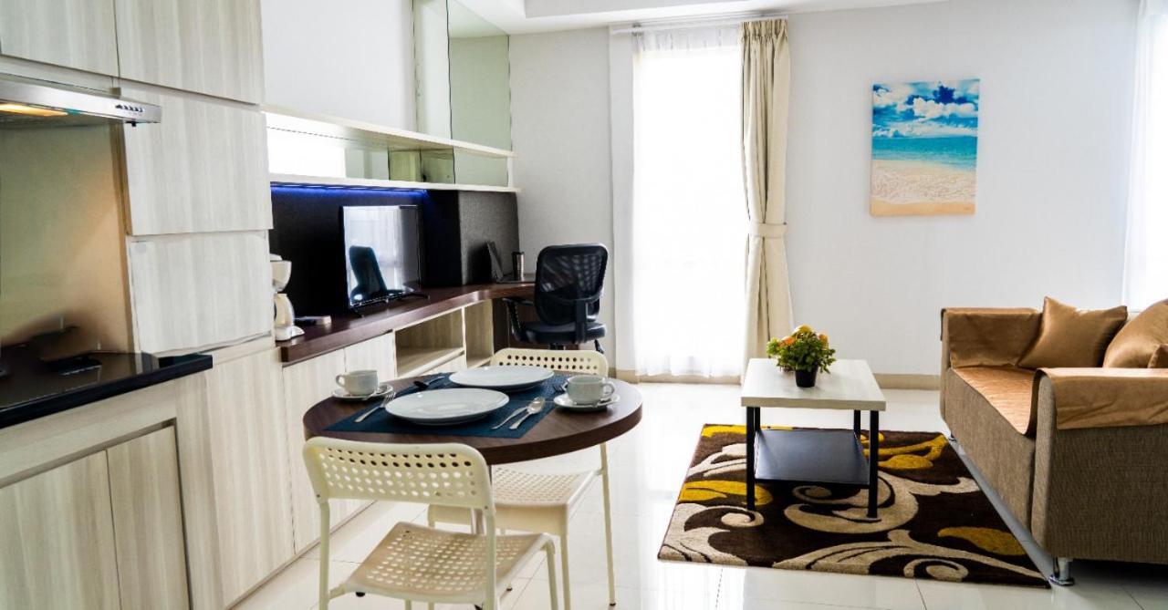 Azalea Suites Cikarang By Jayakarta Group Bekasi Ngoại thất bức ảnh